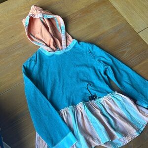 Hoody sweatshirt/tunic with black cat